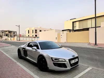 صورة 3 لـ 2011 AUDI R8