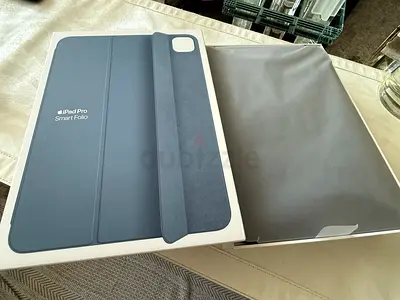 iPad Pro M4 11 inch 256GB Wi-Fi with Apple Smart Case UAE VERSION