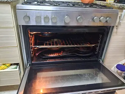 Electrolux Cooking range with gas oven. 5-burner stovetop - good working condition