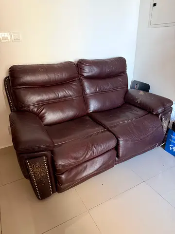 Brown leather 2-seater sofa Electric Recliner with armrest studs - used