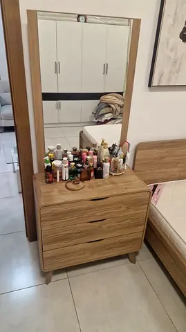 Dressing table