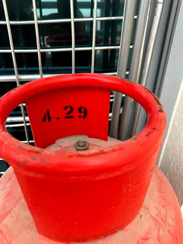 Red LPG Gas Cylinder (21 kg) - Used, Good Condition