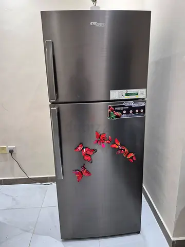 Fridge for Sale for 1000 dhs