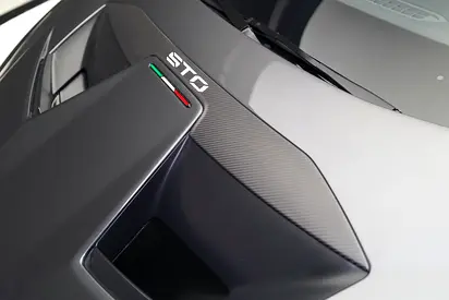 2022 Lamborghini HURACAN — миниатюра 13