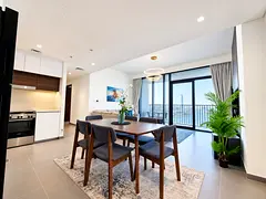 MODERN FURNISHED WITH AMAZING VIEW / VACANT NOW
