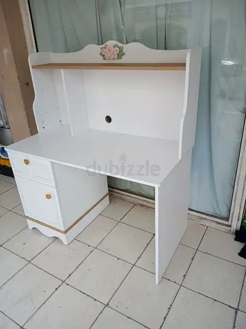 excellent condition study table available for sale