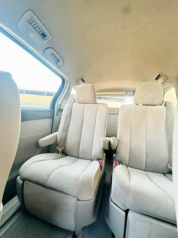 صورة 15 لـ 2011 Toyota PREVIA