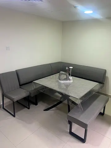 Dining Table with canapé and chair 8 person with Black Metal Base