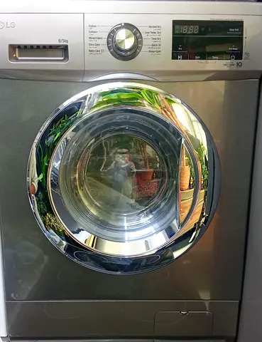 Washing Machine LG 8/5 Kg As New