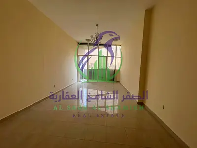غرفتين وصاله المجاز 3 مع باركينج مجاني خزائن بالحائط بلكونتين غرفه غسيل اطلاله بحريه موقع مميز قريب من جميع الخدمات