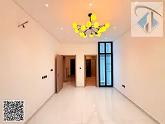 A villa with a price including registration and ownership fees on the main street, ready to move in,