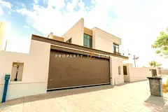 Connected Lifestyle | Single Row | Landscaped