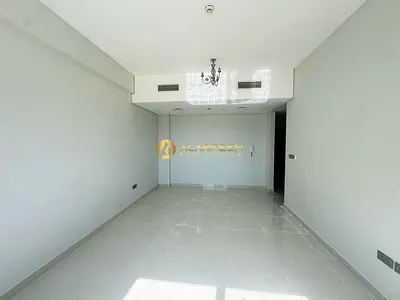 No Balcony | Closed Kitchen | 4 Cheqs Max