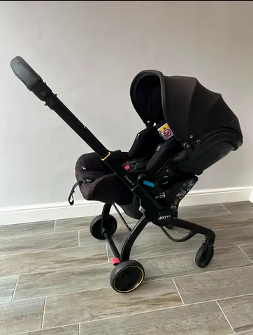 Doona X with Isofix and Travel Bag