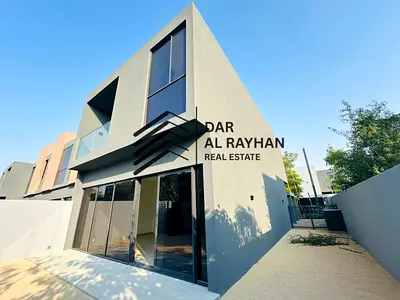 Luxurious 3-Bedroom Corner Townhouse I Bigger Plot | Ready to Move | Freehold