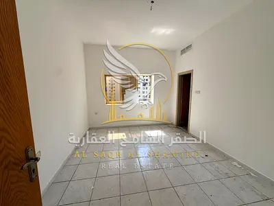 شقة غرفتين وصالة بمنطقة المجاز 3 مساحة واسعة تكييف مركزي تشطيب جاهز بالكامل مناسب للعائلات