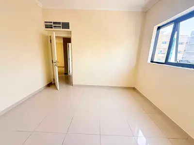 Levish 3bhk with balcony Waldrop cover parking new Muwaileh Sharjah