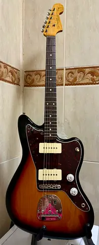 Fender Vintera '60s Jazzmaster Modified PF 3-Color Sunburst Electric Guitar