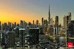 Modern apt, Burj Khalifa view, near Water canal