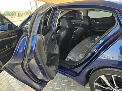 2022 Nissan MAXIMA 照片 7
