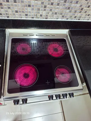 Used, Hoover 4 zone ceramic  electric cooker, 60 x 60 cm . Electric oven with convection oven fan.