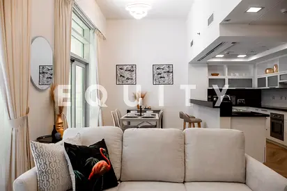 Upgraded | Vacant | 2 Parkings | Garden View