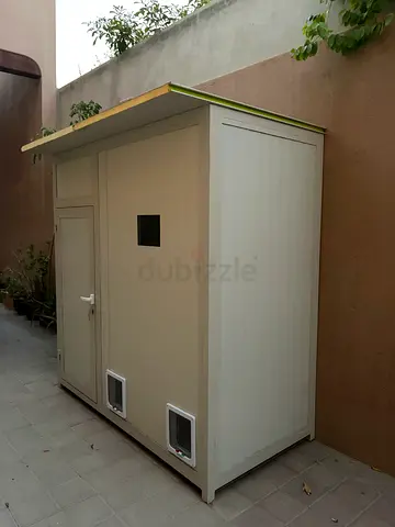 Outdoor cat house