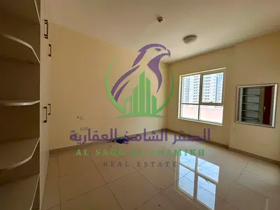 Spacious Two Bedroom Apartment with Balcony and Parking with Built in Wardrobes in Prime close to Dubai Exit