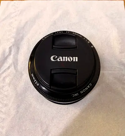 Canon 50mm f/1.8 II Lens (with caps) - Good condition