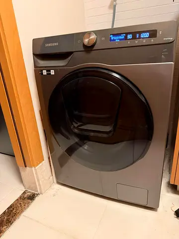 Samsung 9 kg washer and 6 kg dryer 2in1