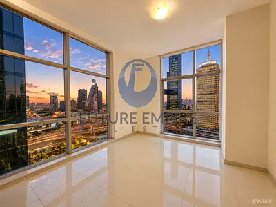 30 Days Free Storage | Pets Friendly | Open View | Book Now