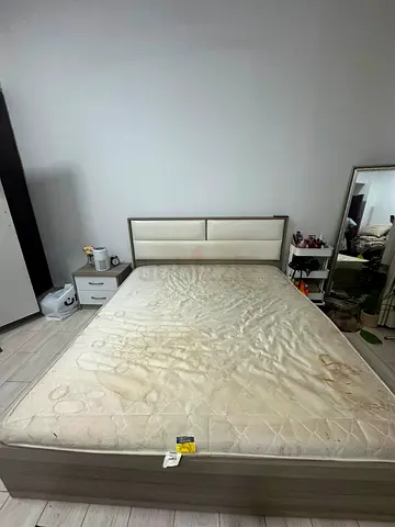 King size mattress