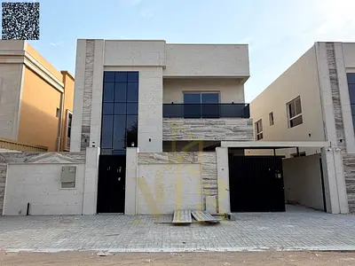 فيلا من المالك مباشر تشطيب شخصي ع  شارع رئيسي قريب جميع الخدمات تملك حر لجميع الجنسيات  في أرقي مناطق عجمان..