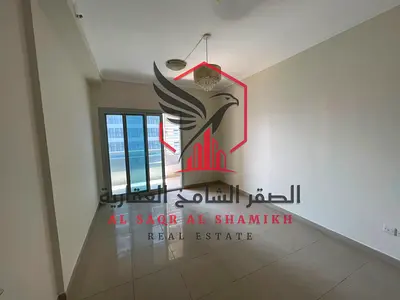 اجمل غرفتين وصالة باطلالة بانورامية مع بلكونة باطلالة بحرية مفتوحة وباركين مجانا و جيم ومسبح مجانا و صيانة مجانية بموقع مميز بالقرب من كورنيش الخان