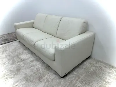 Selling Natuzzi three seater sofabed