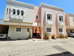 4 Bed room Hall Majlis gardan parking Maids room wardrobe all Master room