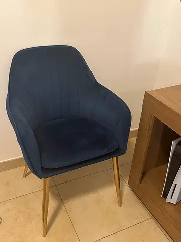 Modern Velvet Accent Chair – Navy Blue
