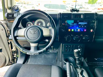 2013 Toyota FJ CRUISER — миниатюра 8