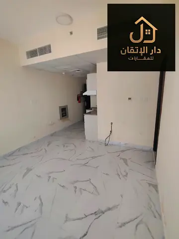 فرصة ذهبية للإيجار استديو منطقه البوطينة موقع حيوي وقريب من جميع الخدمات
