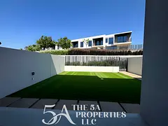 Spacious 3BR Townhouse | Garden View | Jebel Ali Village — 3