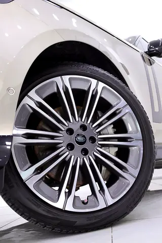 2023 LAND Rover RANGE ROVER — миниатюра 19