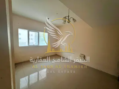 للايجار غرفة وصالة بمنطقة القاسمية تكييف مركزي مساحة واسعة تشطيب جاهز اطلالة مفتوحة وتشطيب حديث ف بناية عائلية جاهز للسكن فورا