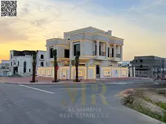 A villa with a price including registration and ownership fees on the main street, ready to move in,