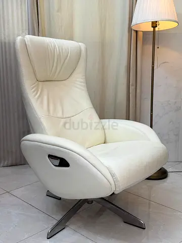 White Leather Ergonomic Recliner Chair