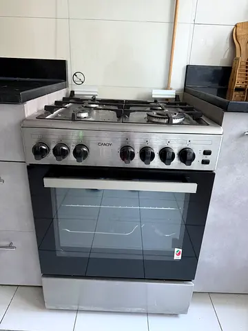 Candy freestanding gas cooker with oven - good working condition