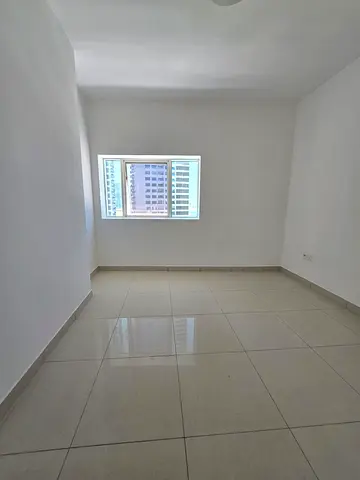 ✨ فرصة سكنية لا تُعوّض – اسكن في أحد أرقى أبراج منطقة الخان بأقل التكاليف! ✨  احصل على شقة أنيقة ومريحة في برج حفيت بموقع استراتيجي وحيوي بالقرب من ال