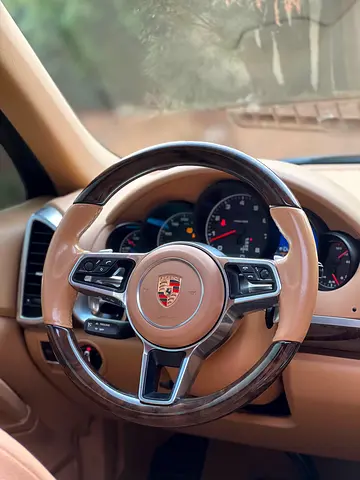 صورة مصغرة 9 لـ 2016 Porsche CAYENNE