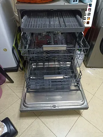Used Built-in Stainless Steel Dishwasher - 3 Rack, Good Working Condition