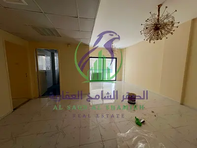 غرفتان وصالة بالمجاز 3 بعقد عزاب، مساحات واسعة، تكييف مركزي، بلكونات، خزائن حائط وتشطيب حديث