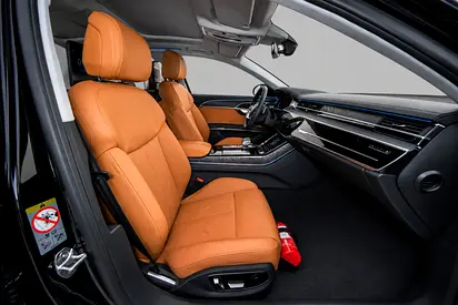2026 AUDI A8 缩略图 9